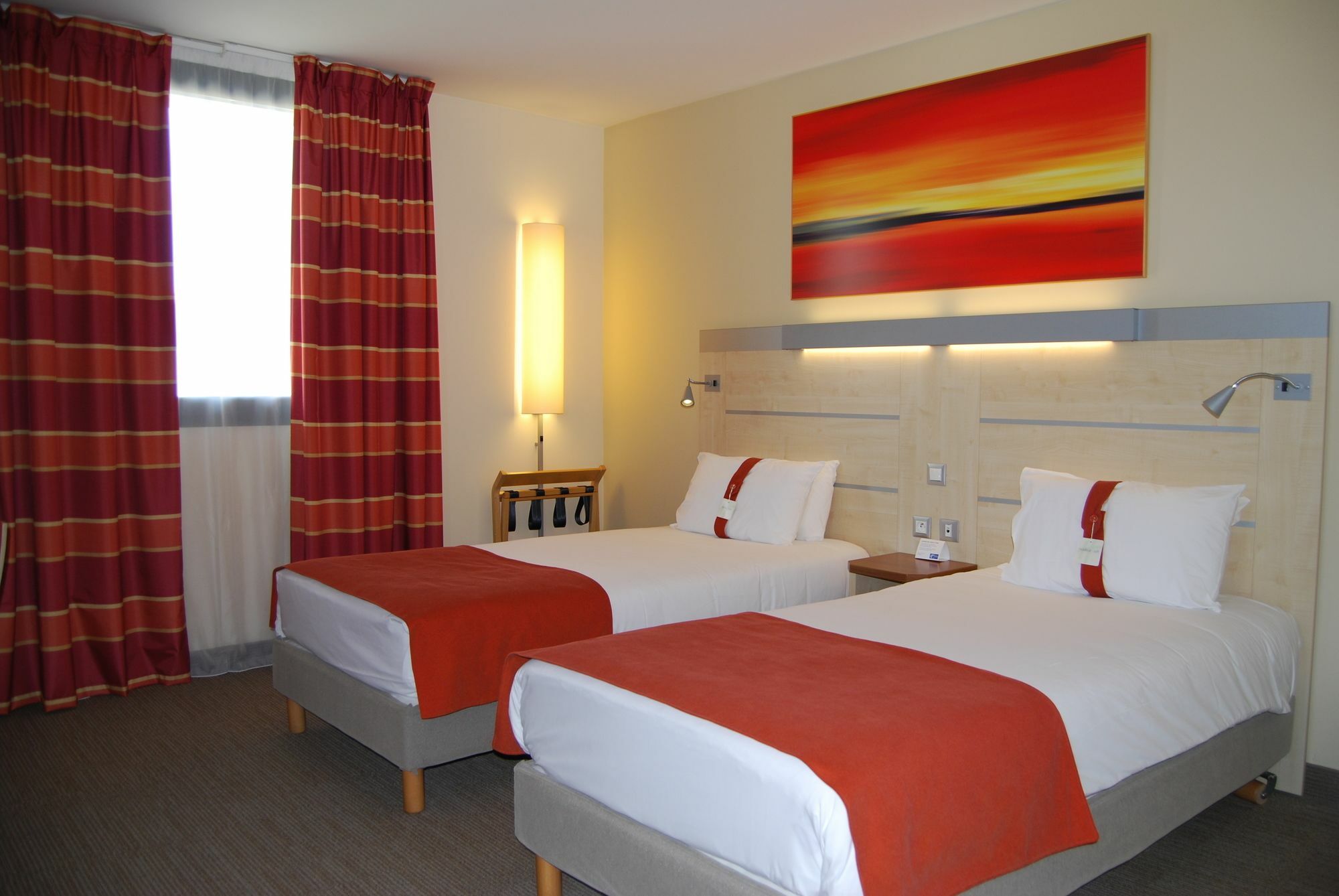 Express Toulouse Airport By Ihg Hotel Blagnac